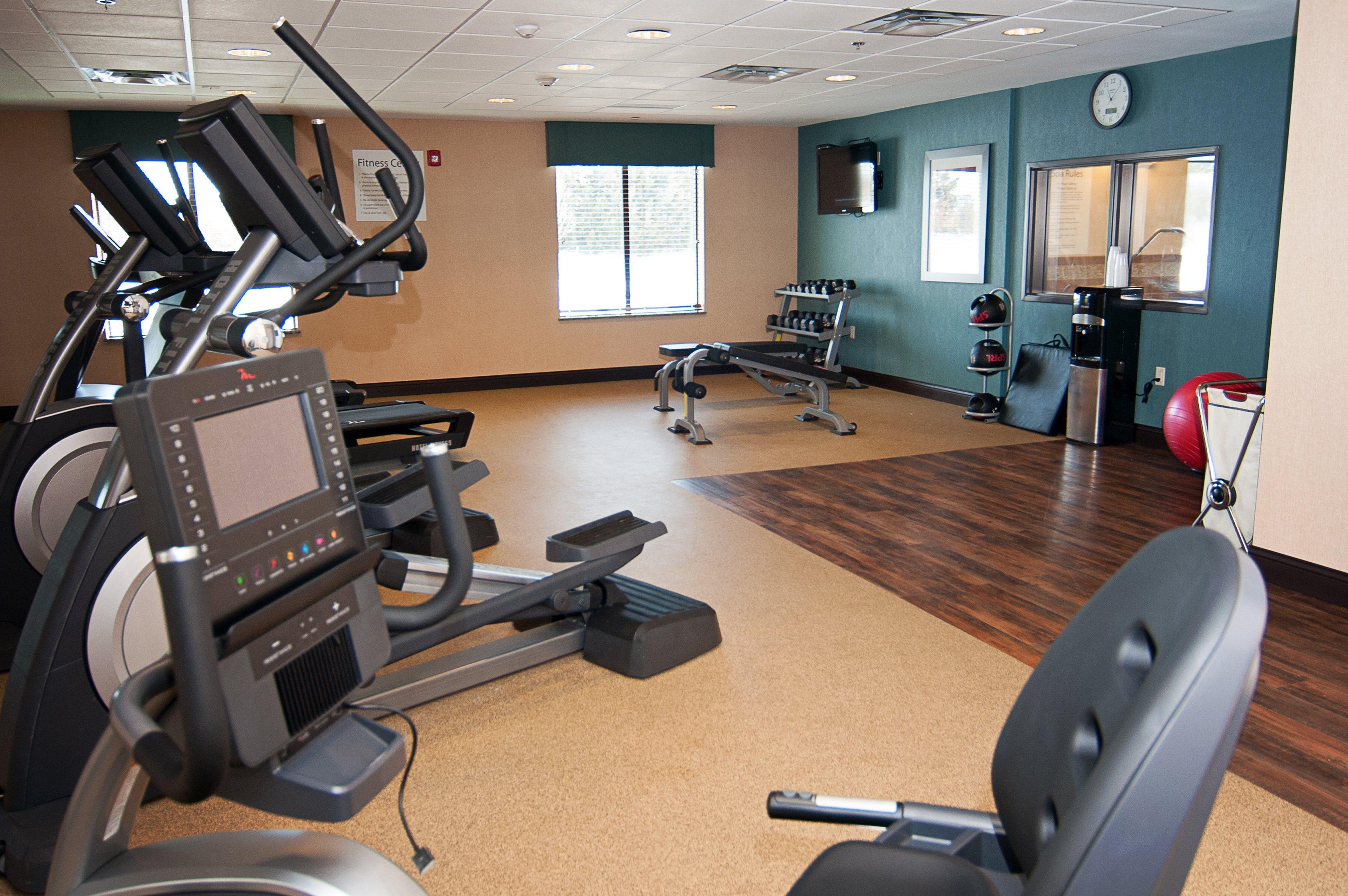 Holiday Inn Express Hotel & Suites Wichita Northeast By Ihg エクステリア 写真