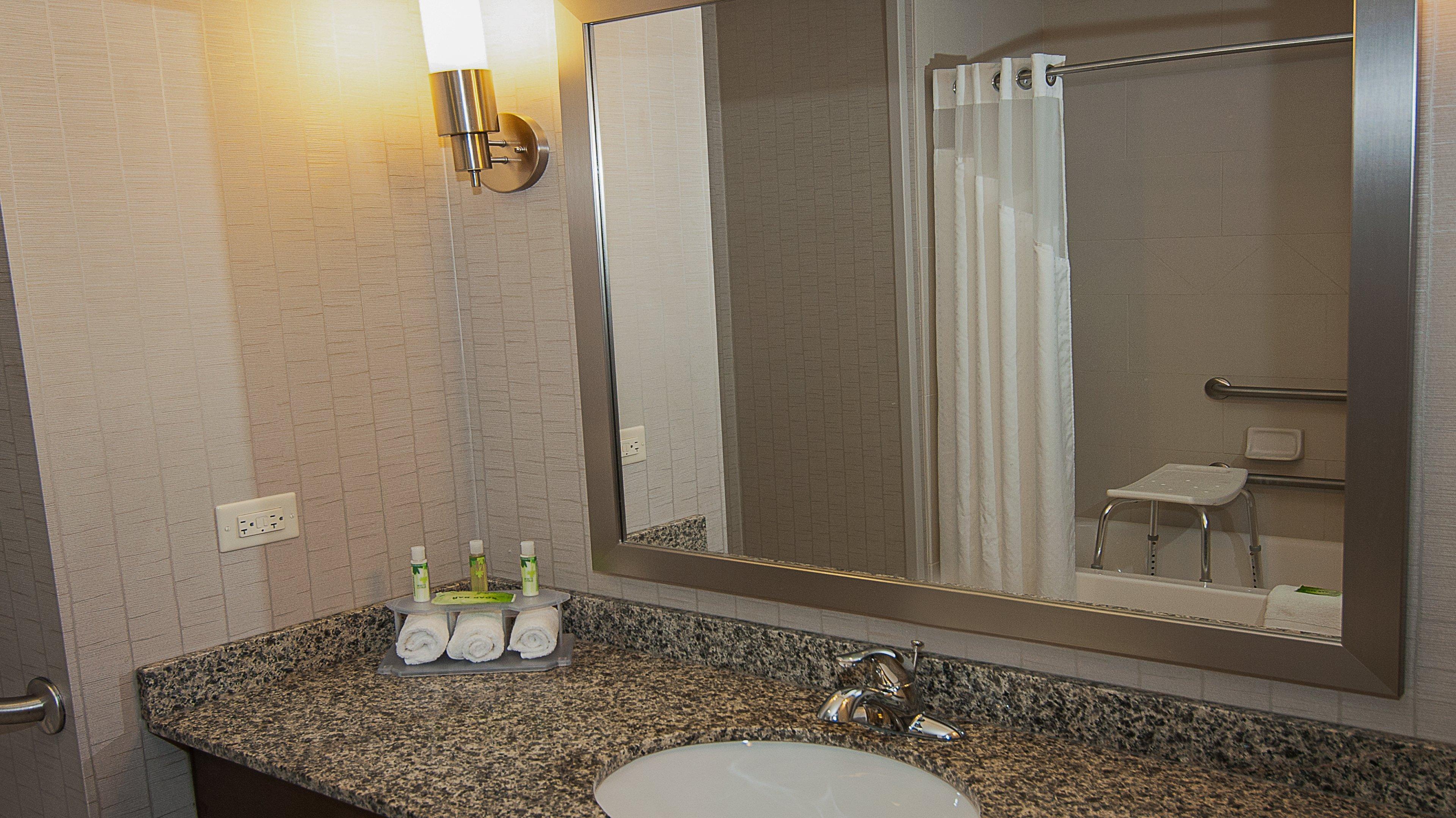 Holiday Inn Express Hotel & Suites Wichita Northeast By Ihg エクステリア 写真
