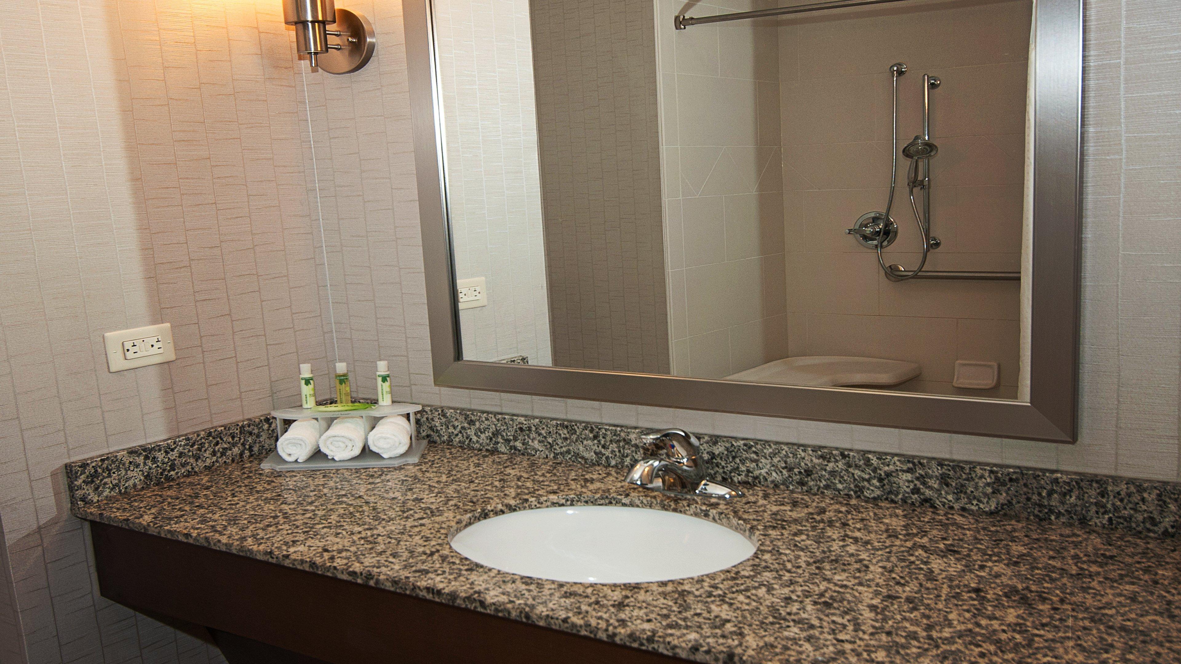 Holiday Inn Express Hotel & Suites Wichita Northeast By Ihg エクステリア 写真