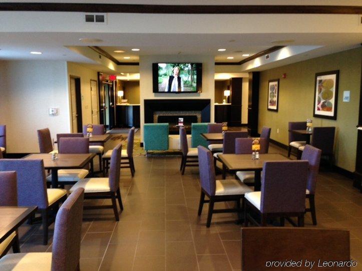 Holiday Inn Express Hotel & Suites Wichita Northeast By Ihg エクステリア 写真